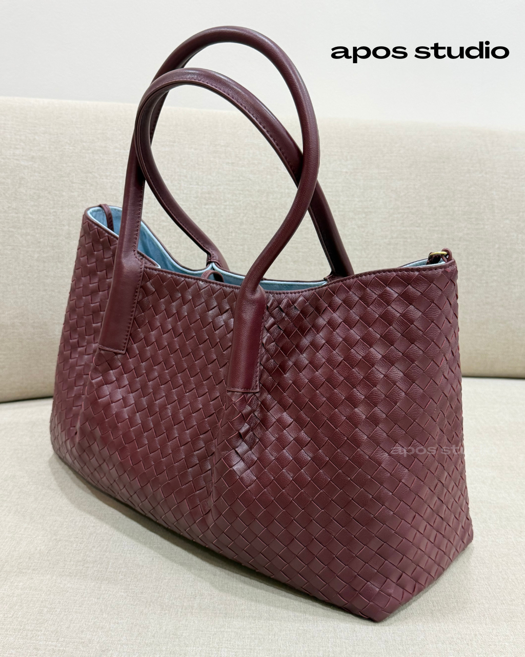 Isolde (Burgundy)