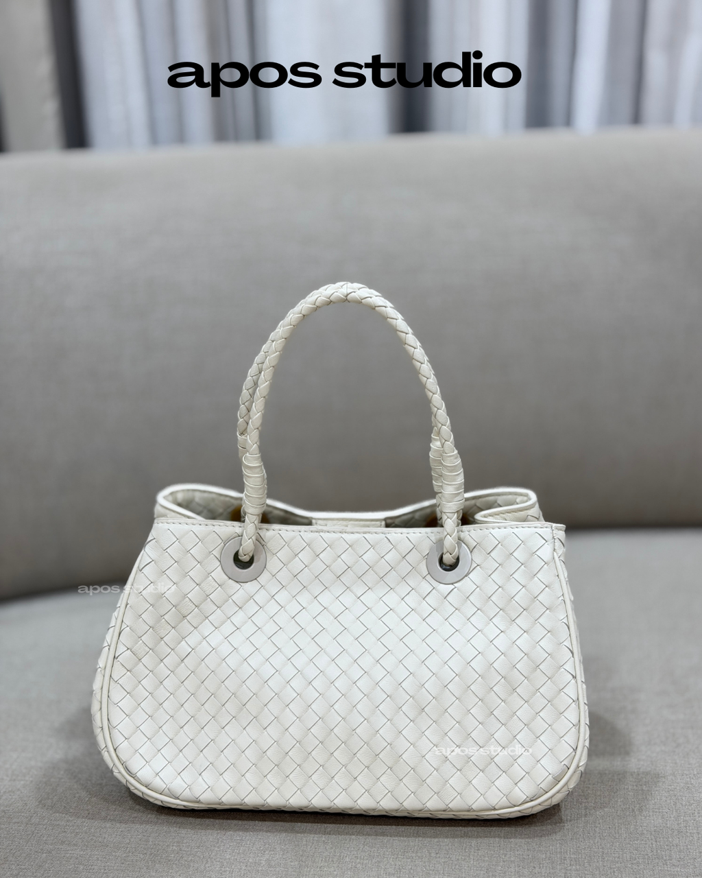 Liora (White)