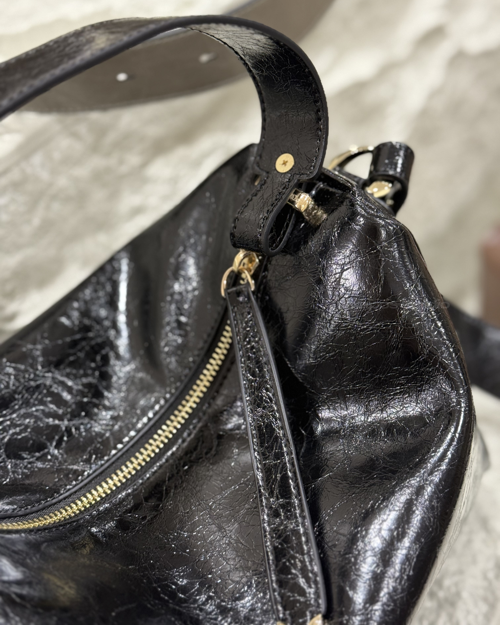 Nola (Black)