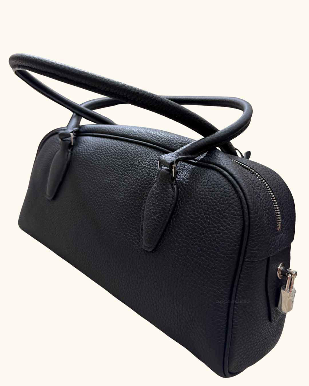 Lucienne (Black)