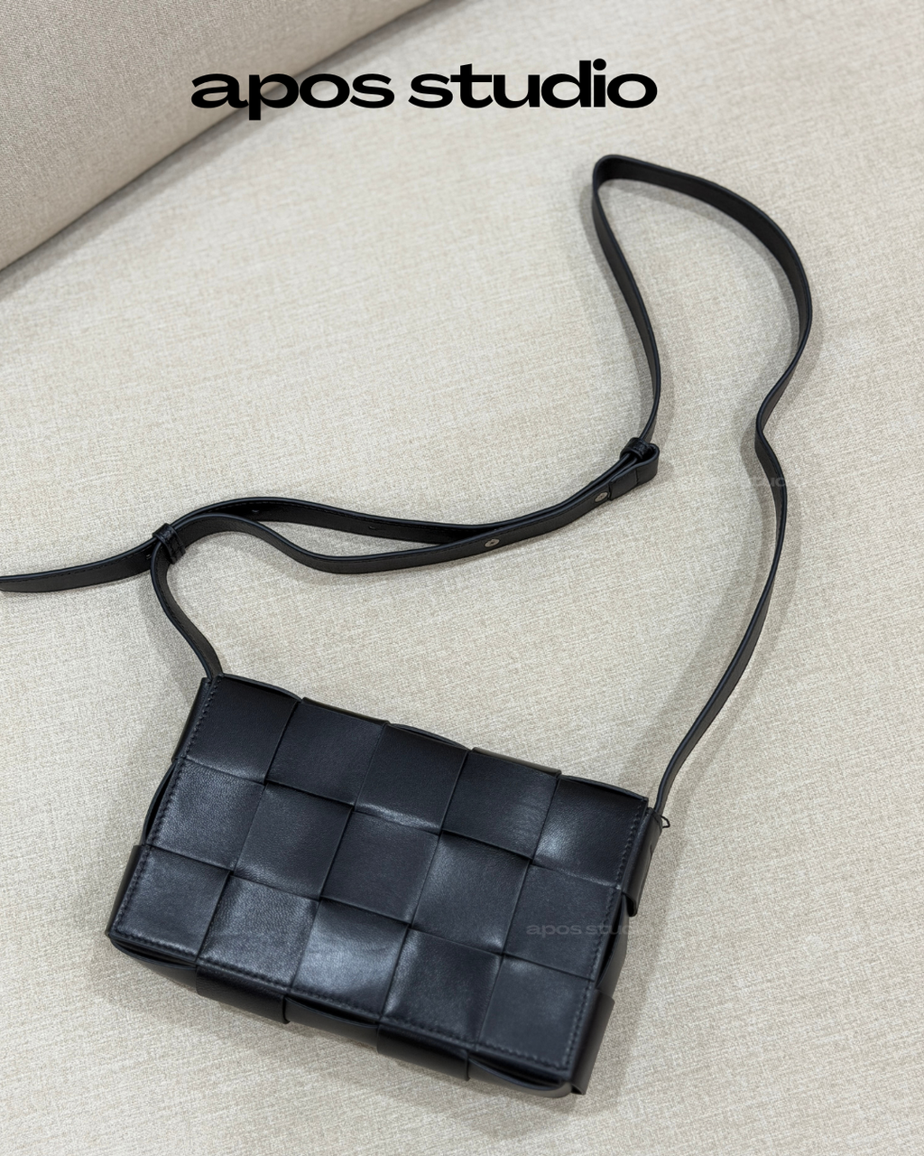 Delphine (Black)