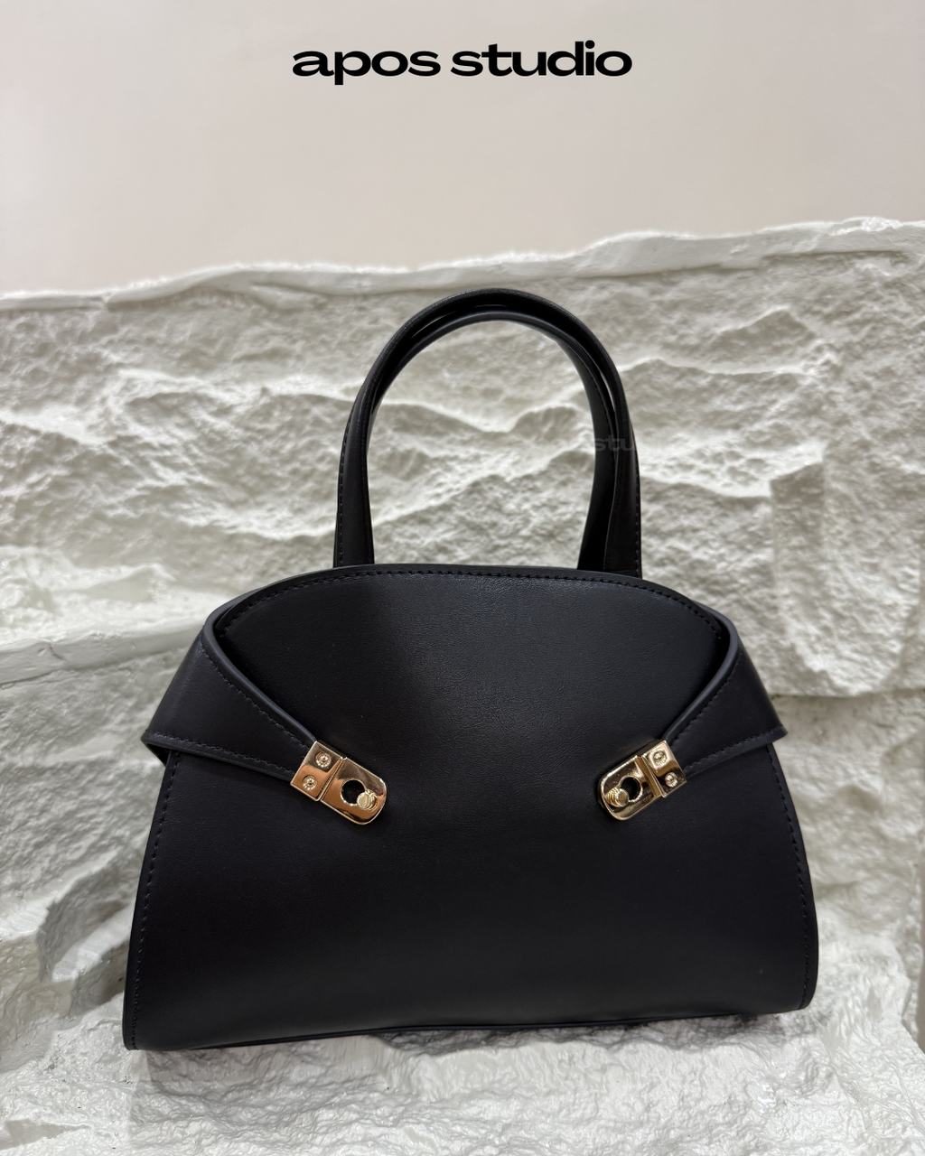 Madeleine (Black)