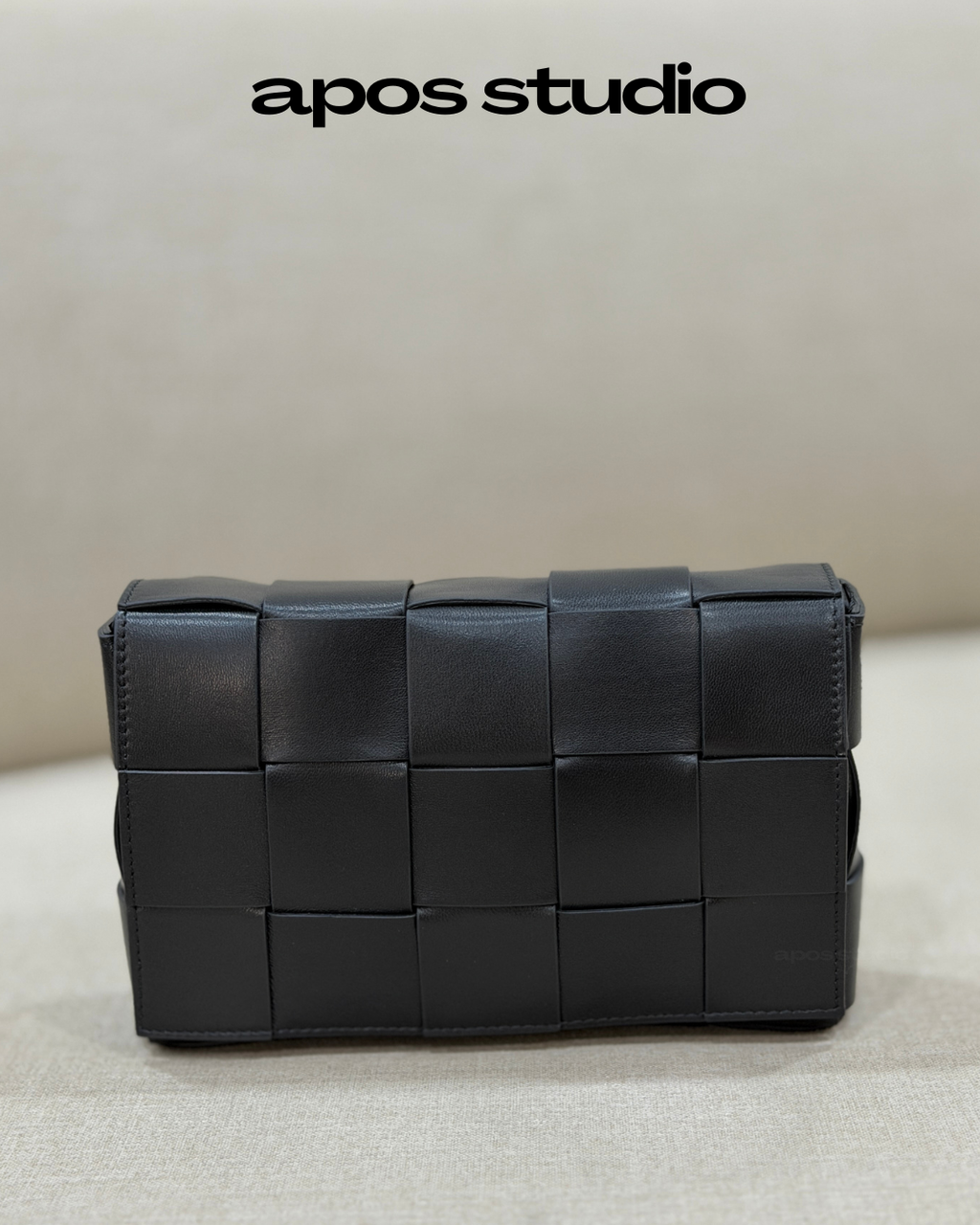 Delphine (Black)