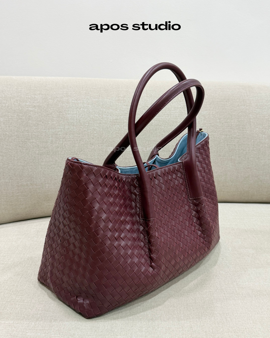 Isolde (Burgundy)