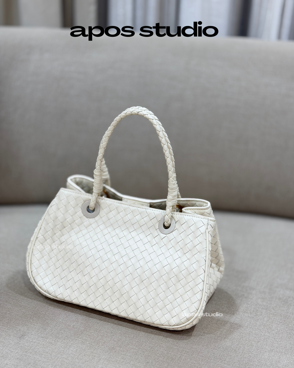 Liora (White)