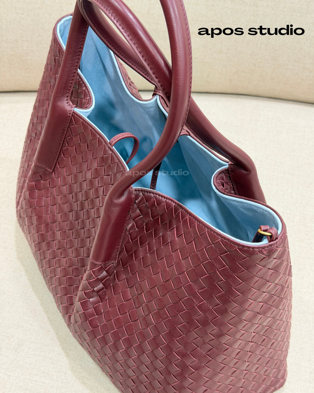 Isolde (Burgundy)