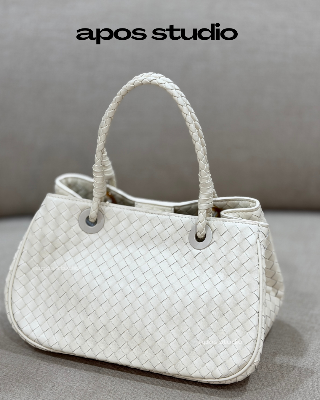 Liora (White)