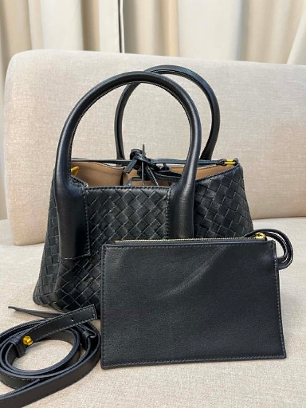 Eveline Black I Seconds Sale CODE E1
